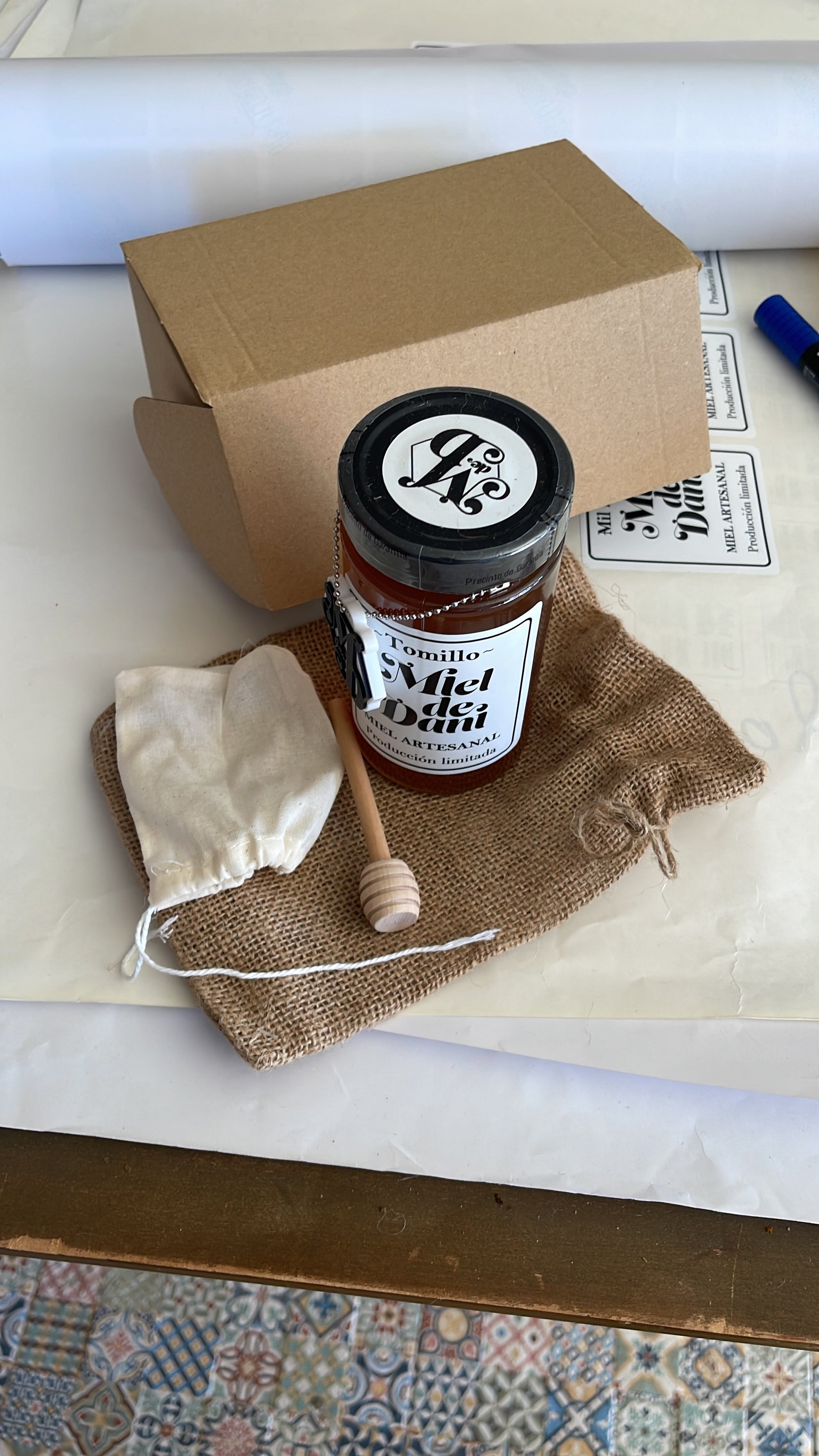 Miel de Tomillo · Mieldedani · 500g

⭐ 100 % Pura · Monofloral de Tomillo · 12,90 € / g