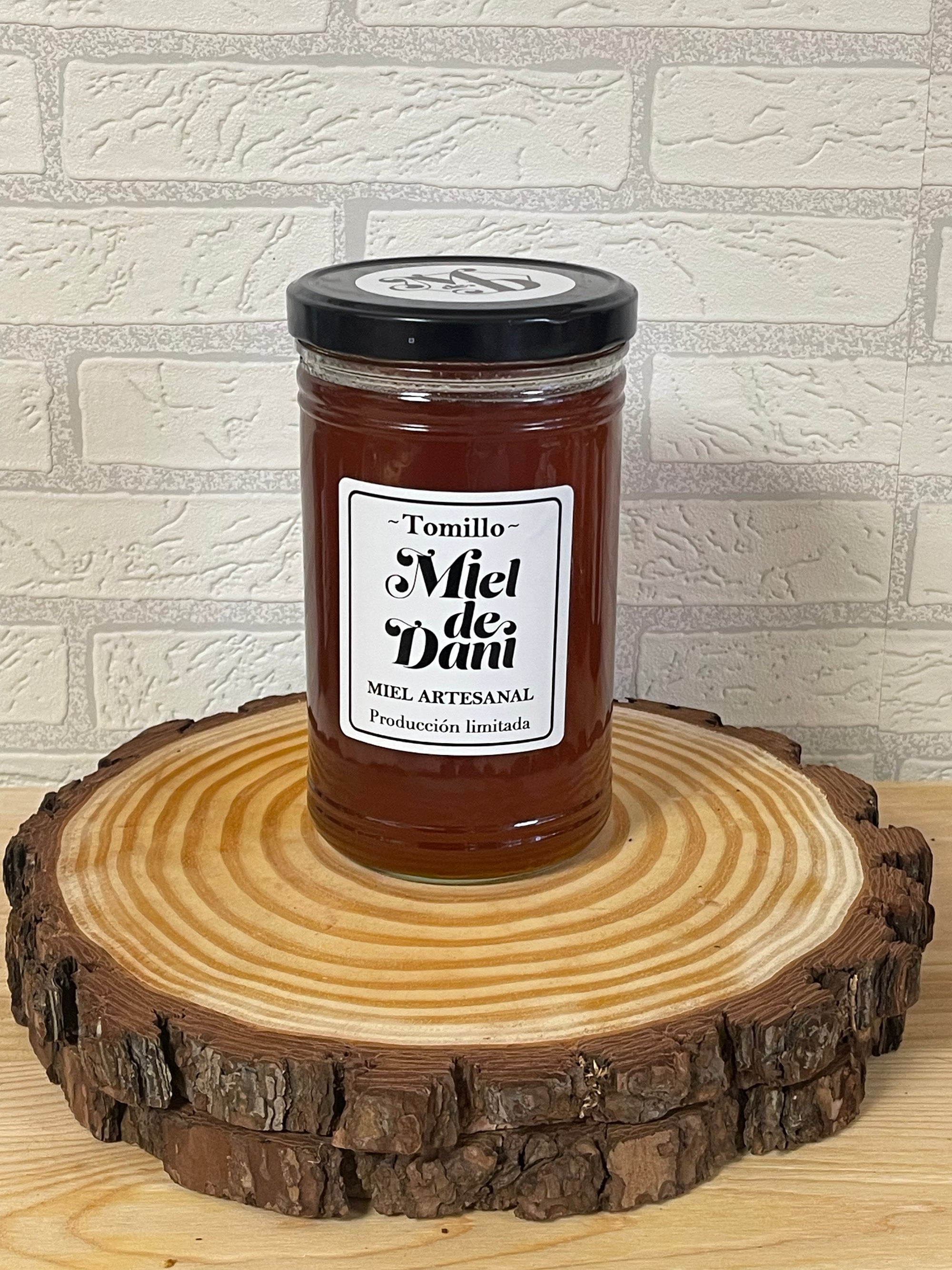 ⭐ 

Miel de Tomillo Artesanal 100% Natural – Aromática, Suave y de Alta Pureza