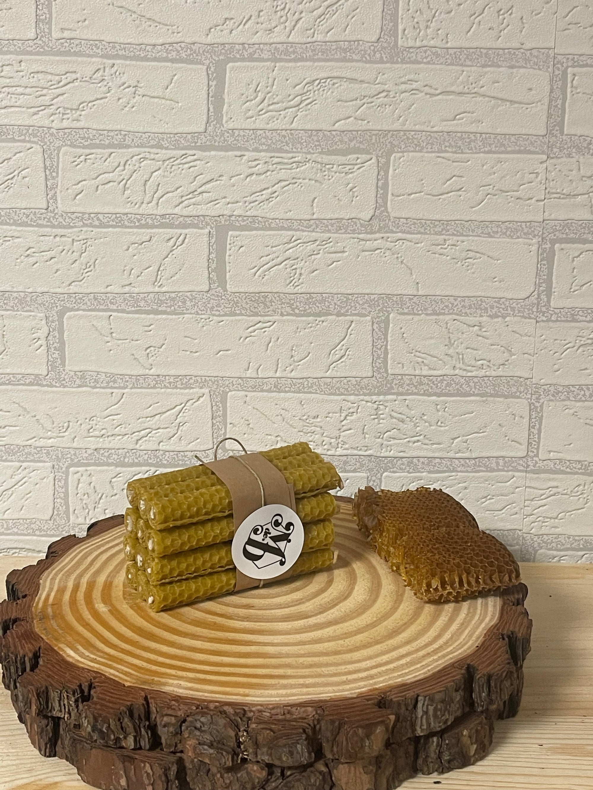 🕯️ Pack 12 Velas Artesanales de Cera de Abeja – Mieldedani