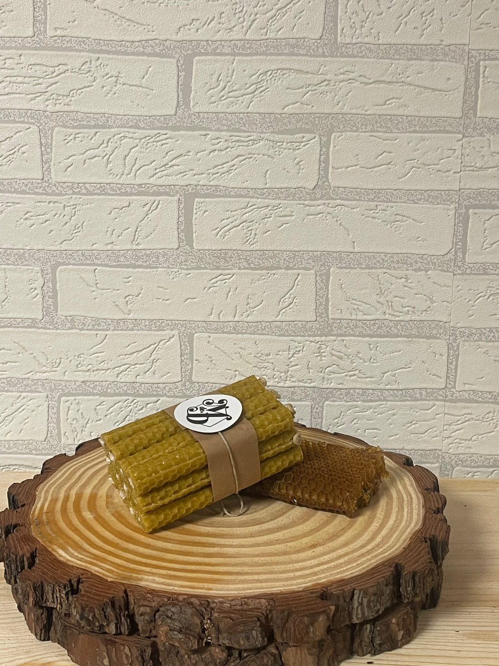 🕯️ Pack 12 Velas Artesanales de Cera de Abeja – Mieldedani