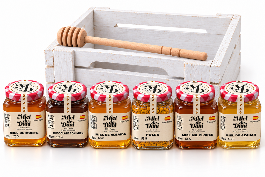 Pack degustación Mieldedani con cuatro mieles, chocolate con miel y polen, caja de madera blanca y palito mielero.